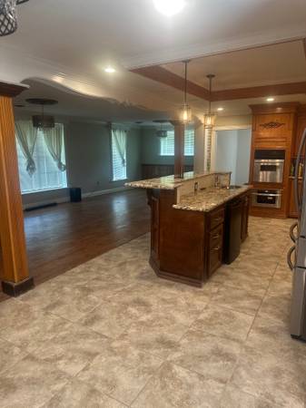 $235,000 / 3br - 2688ft2 - Home for Sale On Monterrey (Baton Rouge)63902942594563124