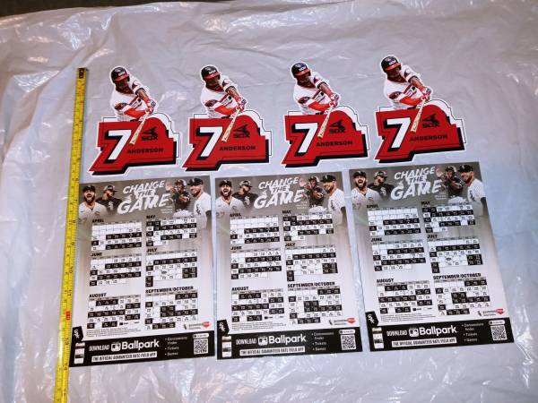 Chicago White Sox TA7 2018 Promo Sticker & 2022 Change Game Magnet 1