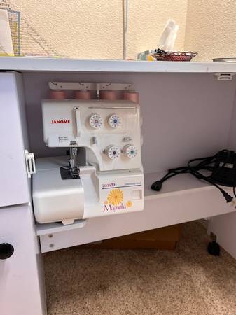 Janome Serger 1