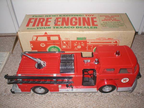 1962 Buddy L  Texaco Toy Fire Engine No. 5741 with Box 1