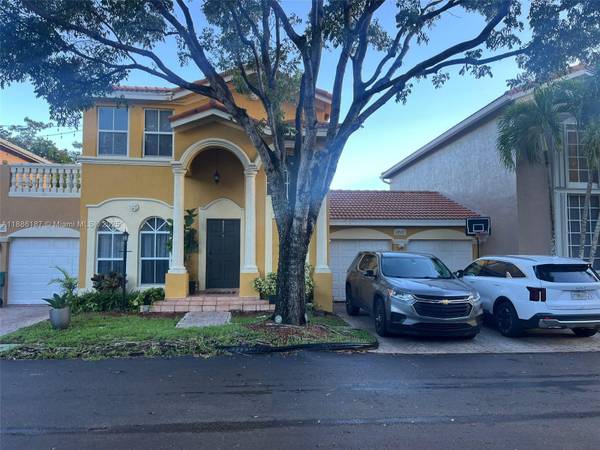 $4,100 / 3br - 1760ft2 - 📣 3/2 DORAL:  Stunning 3-Bedroom, 2.5-Bath Residence Located Super Price  On (Doral)64051002770434120