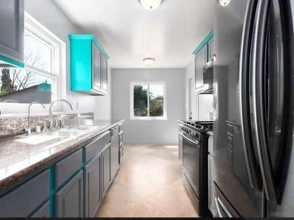$970 / 1br - Upgraded Elegance – 1 Bed, 1 Bath Dream Home (pawtucket, RI)64002829943042121