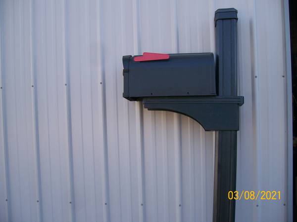 Mail Box With Vinyl Mail Box Post 1