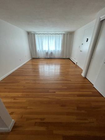 $2,800 / 2br - 810ft2 - 2 Bedroom Apartment with Great Views (Watertow center)63699488168833123