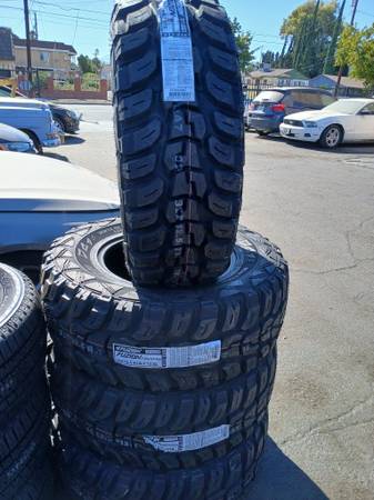 4 New Tires Installed/ 4 Llantas Nuevas Instaladas 35/12.50/18 Fuzion 1