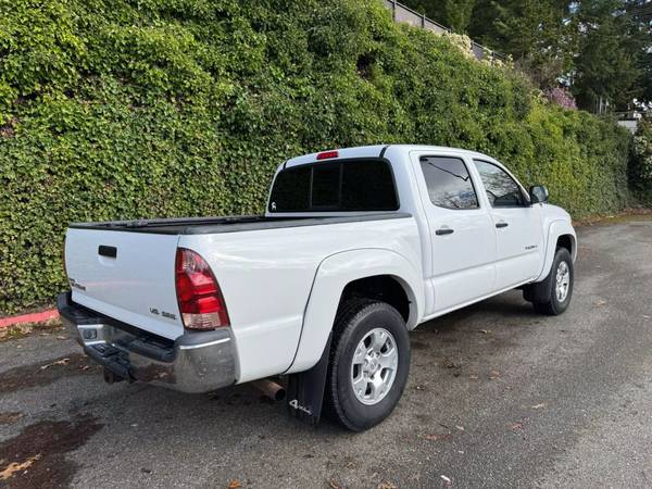2007 Toyota Tacoma V6 4.0 Liter 4x4 - $11,999 (everett)63470765946755122