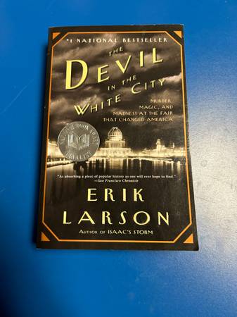 The Devil In The White City by Erik Larson Book 1