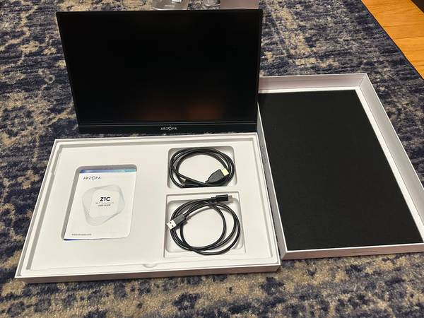 Arzopa 16.1" Portable Monitor 100% sRGB 1080P with Kickstand 1