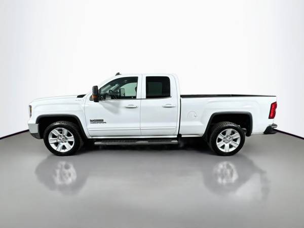 2017 GMC Sierra 1500 SLE - Photo 2