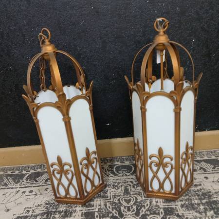 Preciosos faroles colgantes para iglesia - $395 (Monticello, IL)62977648359297123