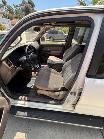1998 4Runner con pocos kilómetros - $5,000 (La Costa)63618411320961122