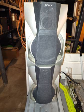 SONY SS-J50 BOOKSHELF SPEAKERS 1