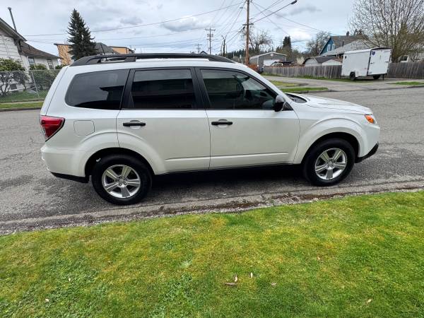 2011 Subaru Forester  2.5x - $13,90063623096642563124