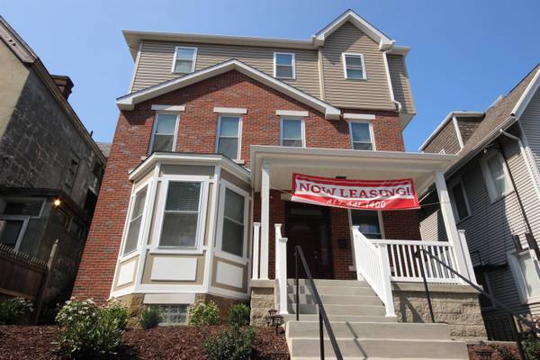 $2,498 / 2br - BEAUTIFUL HOME Right in the Shadyside Area!!! 2-Bed, 2-Bath!! (Shadyside, Pittsburgh)64013532993665120