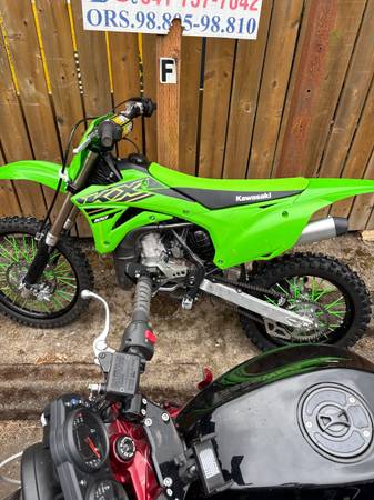2021 Kawasaki kx 100 Dirtbike 1