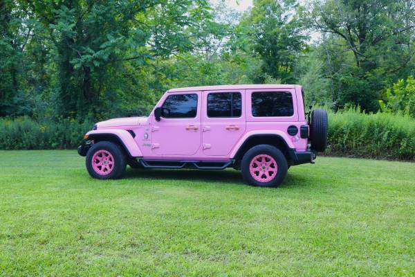 2018 Pink Jeep Wrangler JL - $30,000 (Middletown NY)63436938196355121