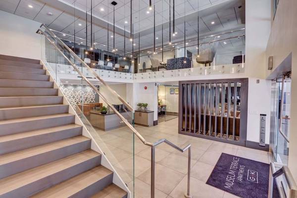 $4,030 / 2br - 1148ft2 - 2/bd, Built-In Dry Bar, Evening Courtesy Patrol (600 S Curson St, Los Angeles, CA)63700880716289122