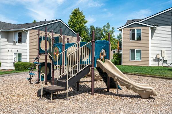 $1,625 / 2br - 850ft2 - Control Climático Individual, Servicios Incluidos - Agua, Alcantarillado, Basura (Sommerset Weset- Elmonica South neighborhood in Beavert)63831607953795120