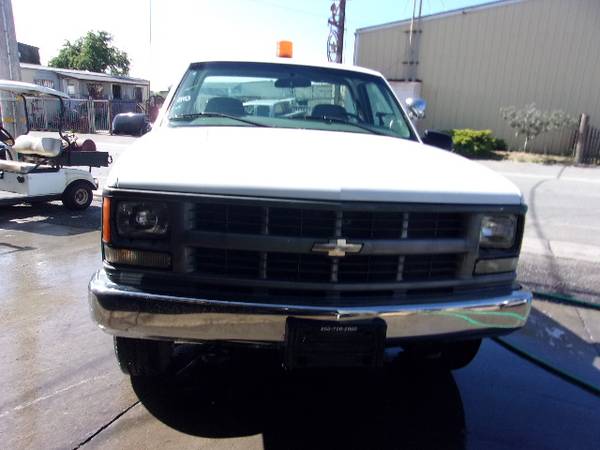 Chevy 1998 Pickup Truck with Dump Bed, 5.7 engine, 3/4 Ton, 88K miles, - $8,800 (half moon bay)63654704921603123