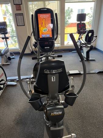 Octane xr6000 Recumbent Elliptical Bike (FREE DELIVERY ) 1