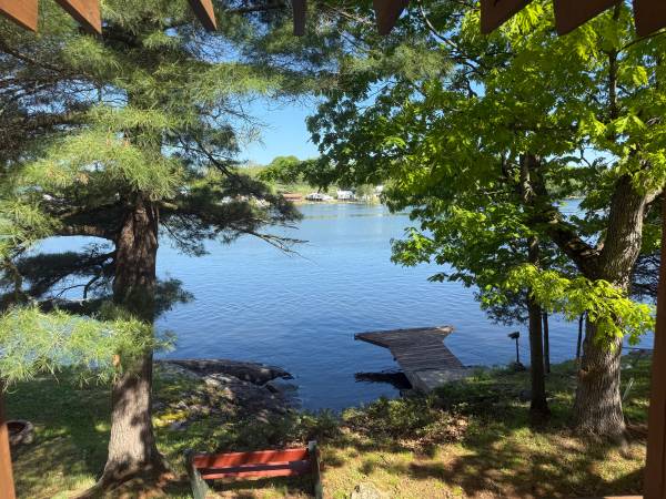 $800 / 1br - Black Lake (Hammond)63420373938563121