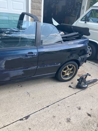 2000 Volkswagen Cabrio - $1,500 (Milwaukee)63471407227265124