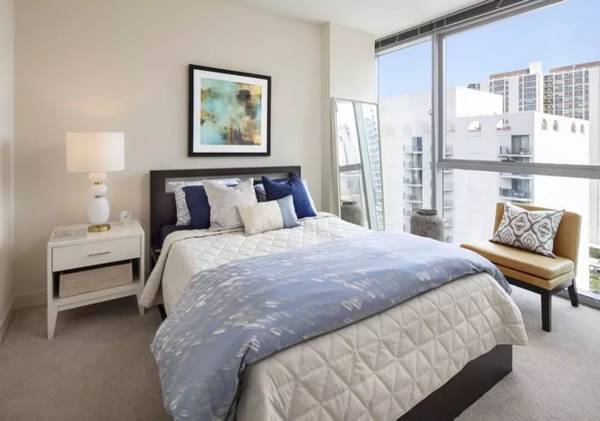 $2,088 / 1br - OLD TOWN Convertible 1 Bedroom In Unit W & D ~ Garage ~ Pet Friendly (Old Town, Chicago)63844191407489123