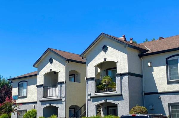 $1,955 / 2br - 973ft2 - Outdoor Kitchen, Fireplace, Covered, Assigned Parking63873104857857121