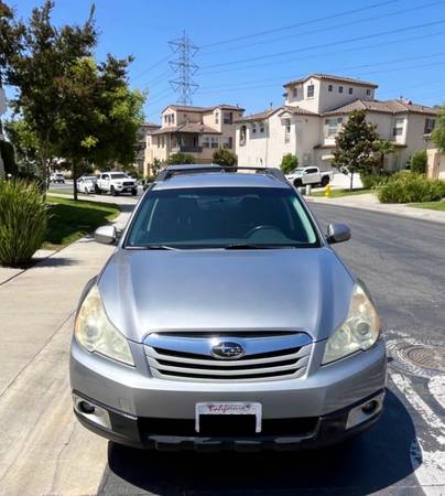 2010 Subaru Outback - $3,800 (San Diego)63469757057025121