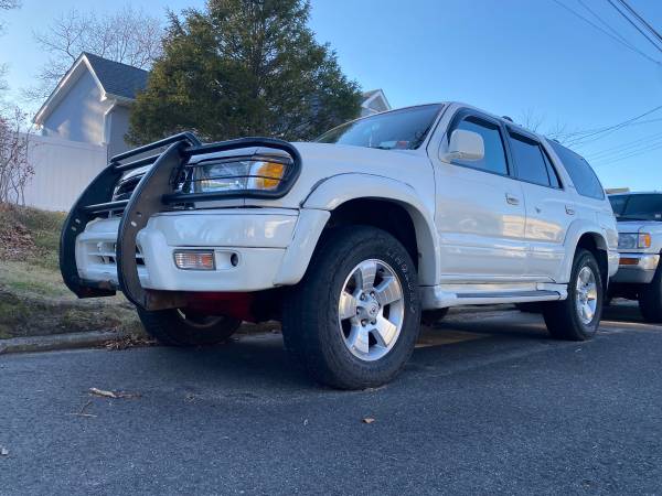 99 Toyota 4Runner Limited - Generación 3 - V6, automático, 4x4 - Chasis sólido - Título limpio - $5.800 (Brooklyn)63482572150147121