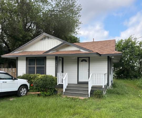 OFF-MARKET | Castle Hills / Lockhill Estates – Duplex Zoned C-3 / MF-3 1