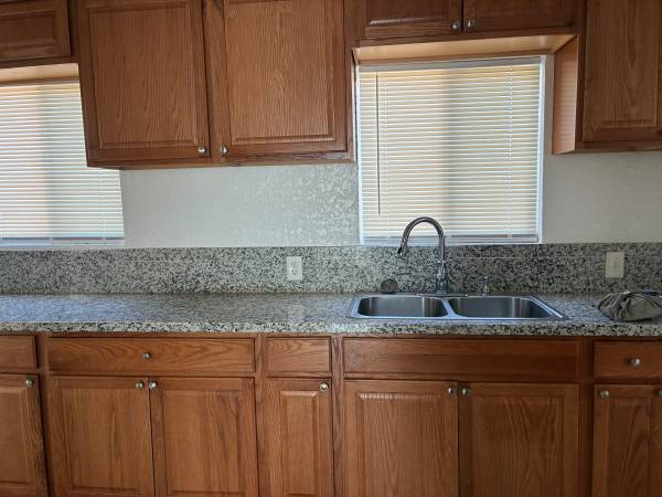 $1,950 / 2br - $1950/1950  2 Dormitorios 1 baño + habitación adicional (Modesto)63970305599235120