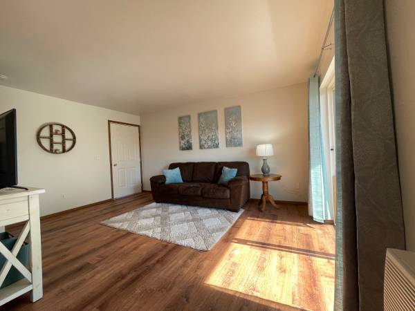 $1,500 / 1br - 550ft2 - Apartamento amueblado en Omak (Omak)63861424965763122