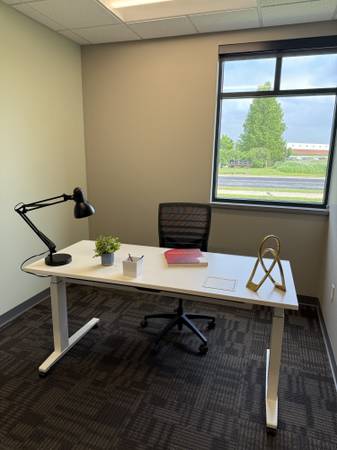 Executive Suites – Furnished Offices with a flexible lease! 1
