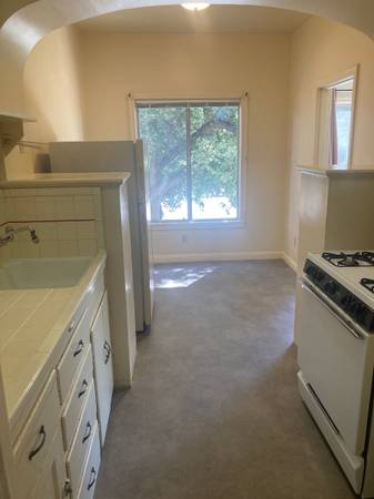 $1,675 / 1br - Comfortable One Bedroom apt in Alameda (alameda)63686085951107124