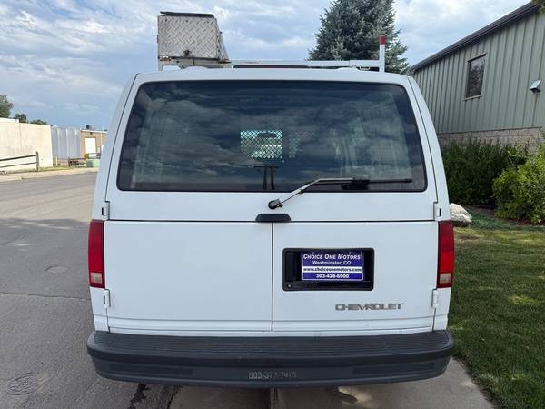Furgoneta de carga Chevrolet Astro 1997 con tracción en las cuatro ruedas - $7,995 (Choice One Motors LLC)63620035202435123