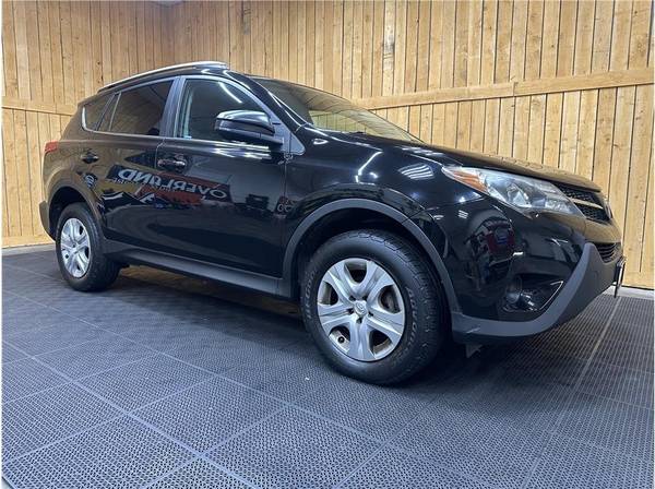 RAV4 LE Sport Utility 4D SUV 2013 Toyota RAV4 AWD con tracción en las cuatro ruedas - $14,999 (The Overland Truck Store)63624422288641123