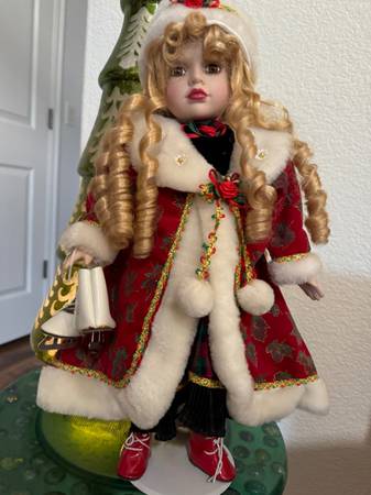 Vintage beautifully dressed Porcelain DOLL 1