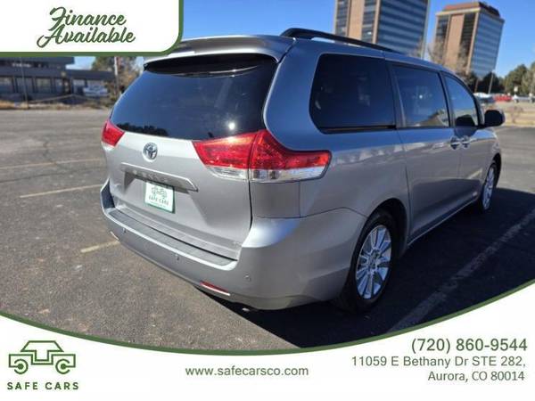 2013 Toyota Sienna XLE - $11,500 (aurora)63621877024385124
