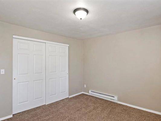 $1,449 / 2br - 906ft2 - Exclusive 2 BR Homes with Easy Access to Downtown!63794970486915122