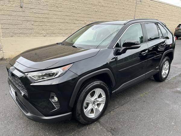 2021 Toyota Rav4 XLE Híbrido 4WD --1 dueño, título limpio, ahorro de gasolina-- - $26,995 (kirkland)63613954657921120