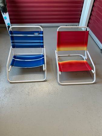 Lawn chairs 1