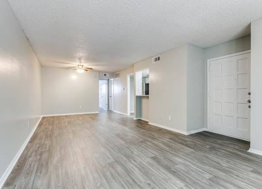 $1,405 / 2br - 1201ft2 - Large Closets, 2 bedroom, Richardson TX (613 Clearwood Drive, Richardson, TX)63796555936513122