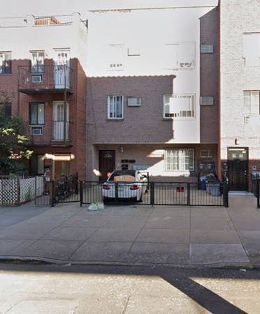 Driveway Parking Spot on 31st Street (Next to N and W) Astoria - $325 1