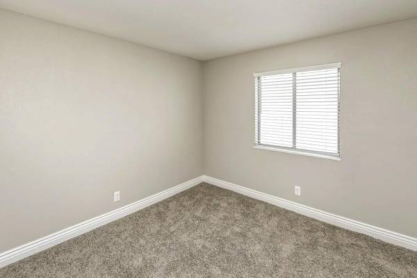 $985 / 1br - 652ft2 - Selected, On-Site Maintenance, Plank Flooring, Walk-In Closets63968760234115121