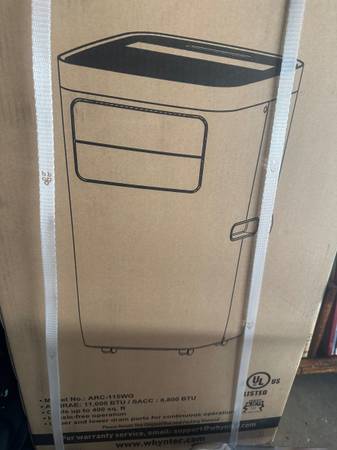 NEW AIR CONDITION IN THE BOX 1