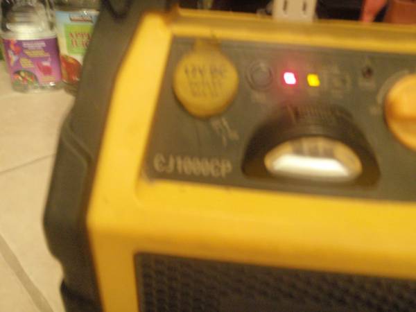 Caterpillar CJ1000CP Jumper Box With Compressor - $9 (Oceanside, Ca.)63471141950723122
