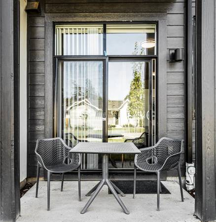 $1,495 / 1br - 596ft2 - Full-size washer and dryer, Walk-in or extended closet options (North Eugene)63977278884355122