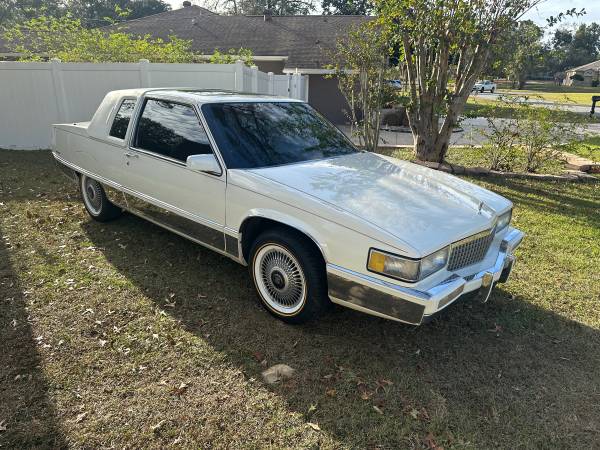 Cadillac Fleetwood Coupe 1990!! Pocas millas!! - $8,90063470246726659121