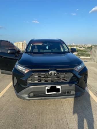 2019 Rav 4 LE - $16,000 (Houston)63622150753665121